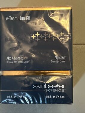 skinbetter science A-Team Duo Kit - Navy & Gold Women’s Skincare Set